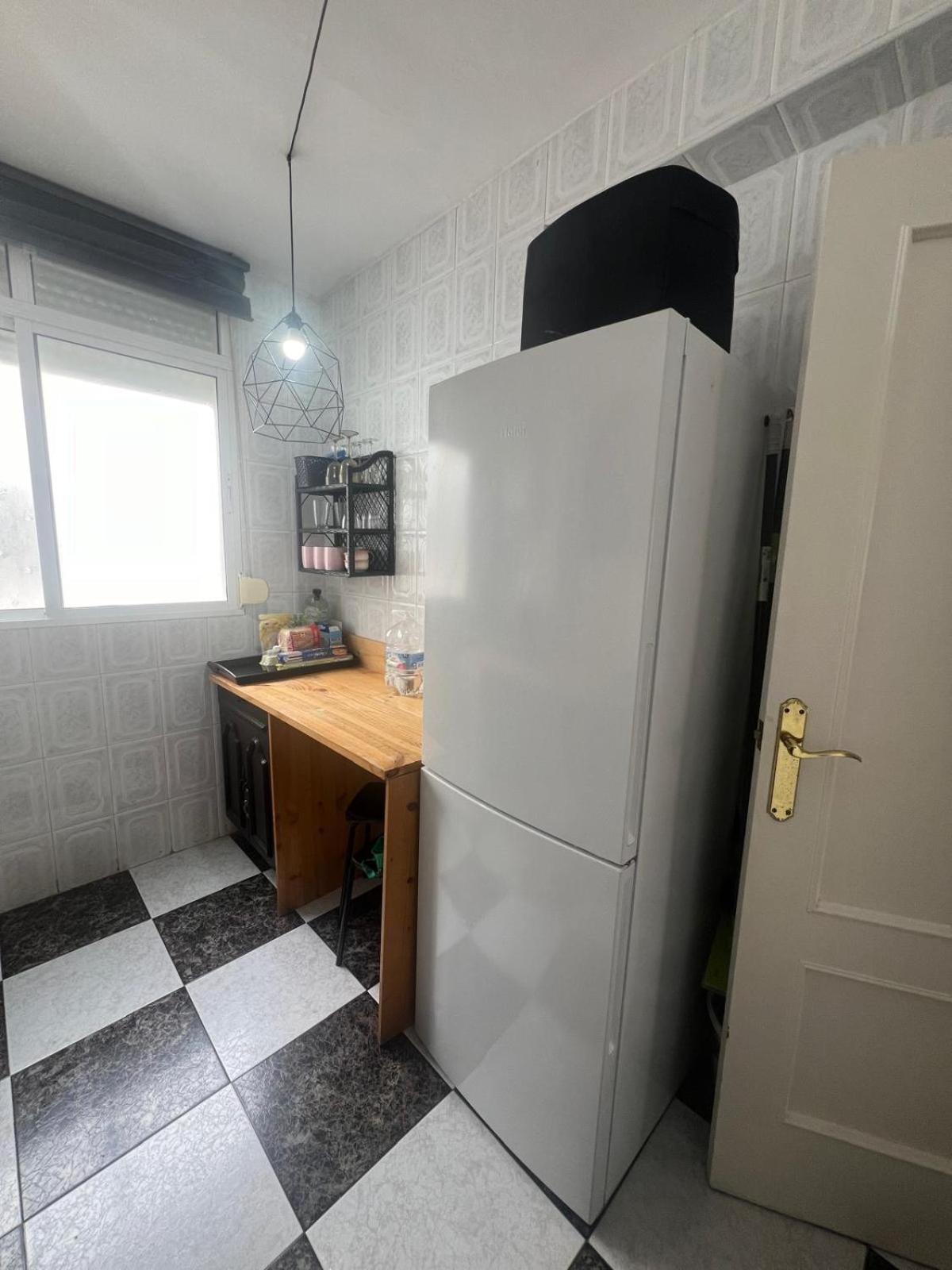 Habitacion 3 - 3 Planta Sin Ascensor En Piso Compartido No Es Piso Entero! フエンヒロラ エクステリア 写真