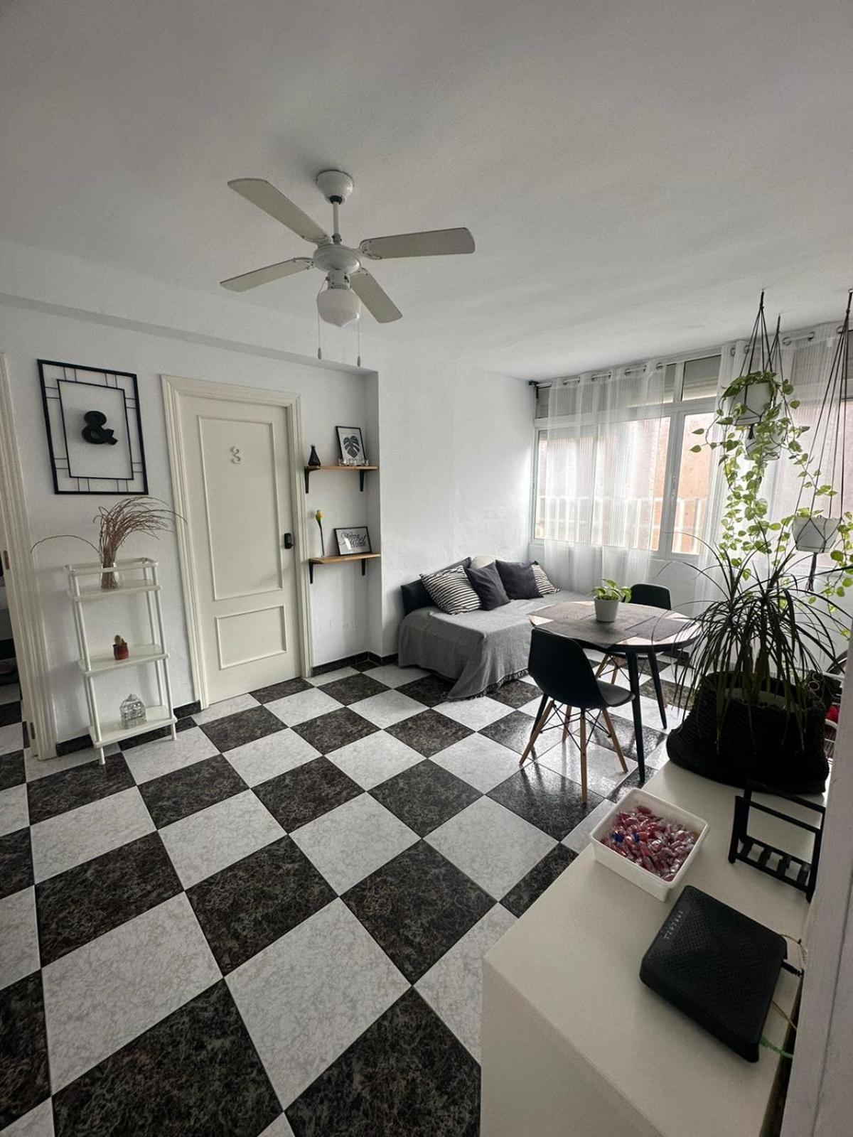 Habitacion 3 - 3 Planta Sin Ascensor En Piso Compartido No Es Piso Entero! フエンヒロラ エクステリア 写真